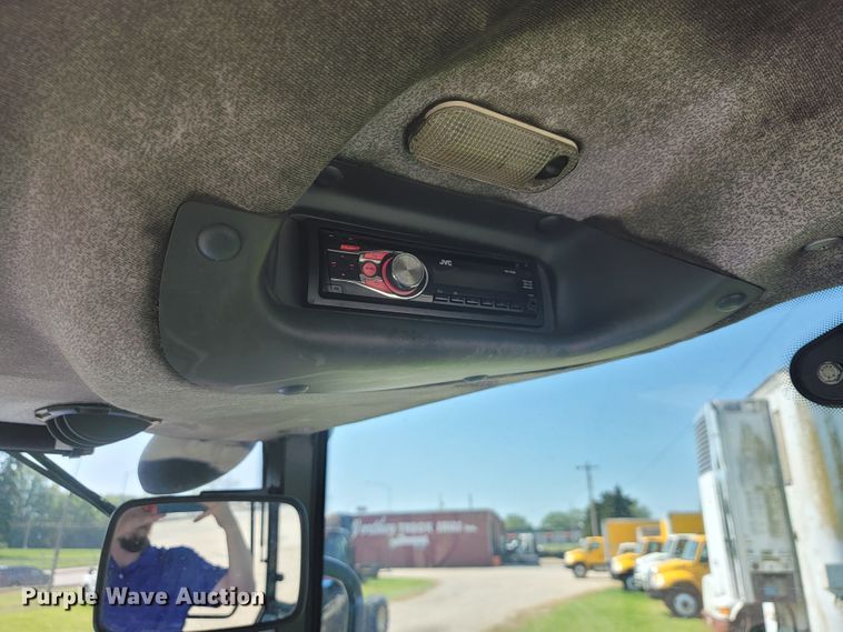 image for item JL9473 2014 New Holland TS6.120  MFWD tractor