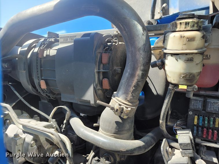 image for item JL9473 2014 New Holland TS6.120  MFWD tractor