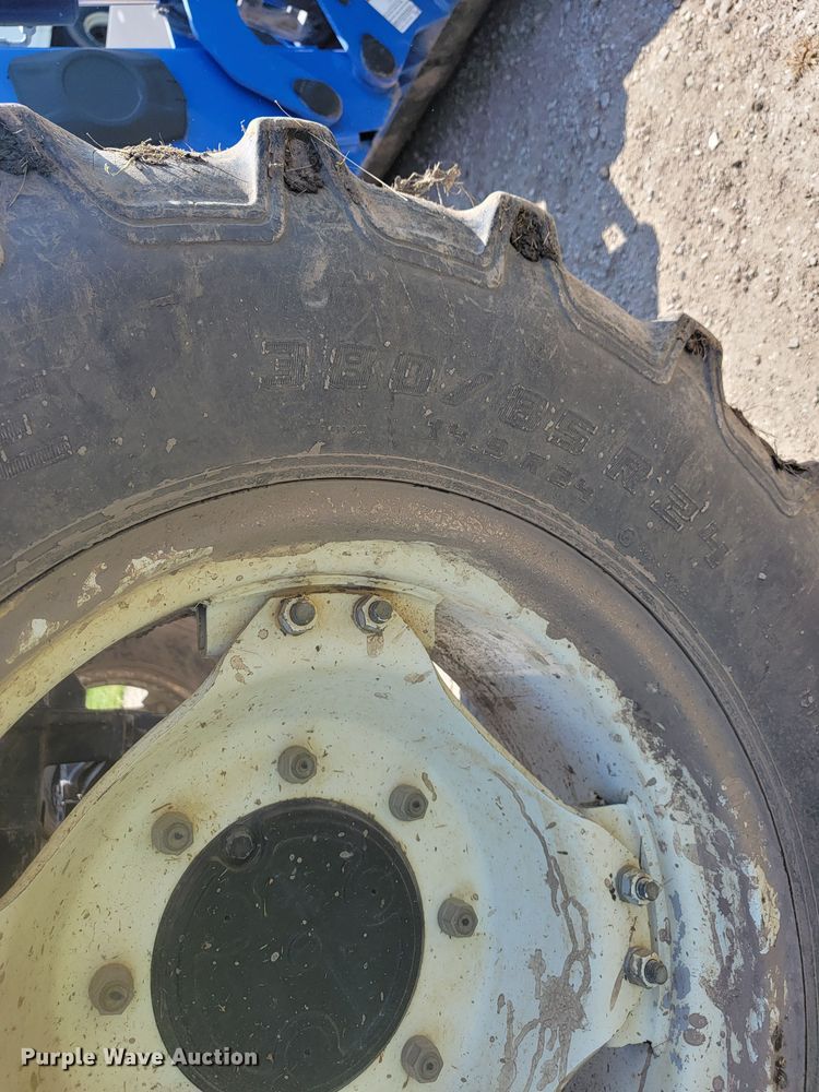 image for item JL9473 2014 New Holland TS6.120  MFWD tractor