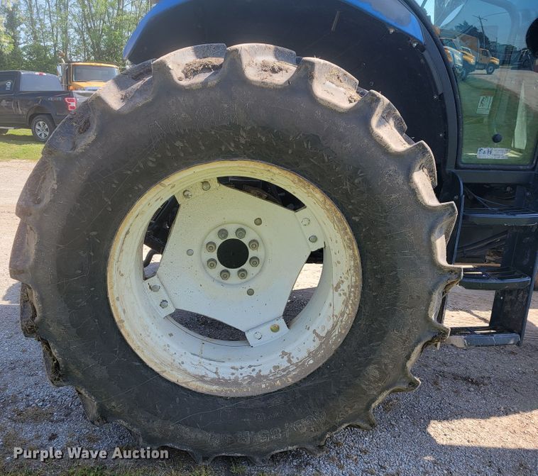 image for item JL9473 2014 New Holland TS6.120  MFWD tractor