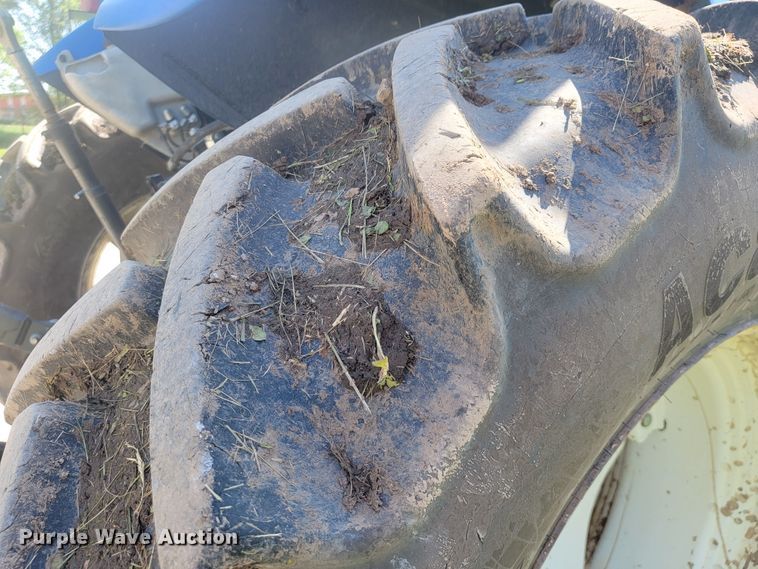 image for item JL9473 2014 New Holland TS6.120  MFWD tractor