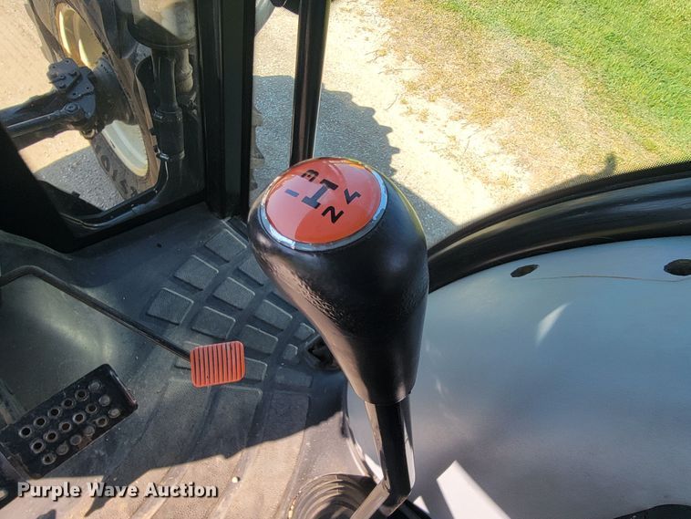 image for item JL9474 2014 New Holland TS6.120  MFWD tractor