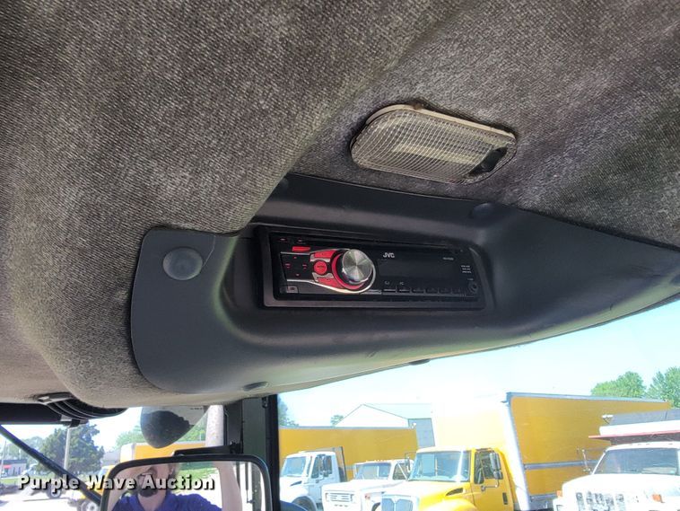 image for item JL9474 2014 New Holland TS6.120  MFWD tractor