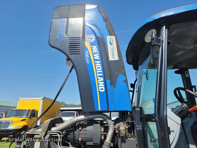 image for item JL9474 2014 New Holland TS6.120  MFWD tractor