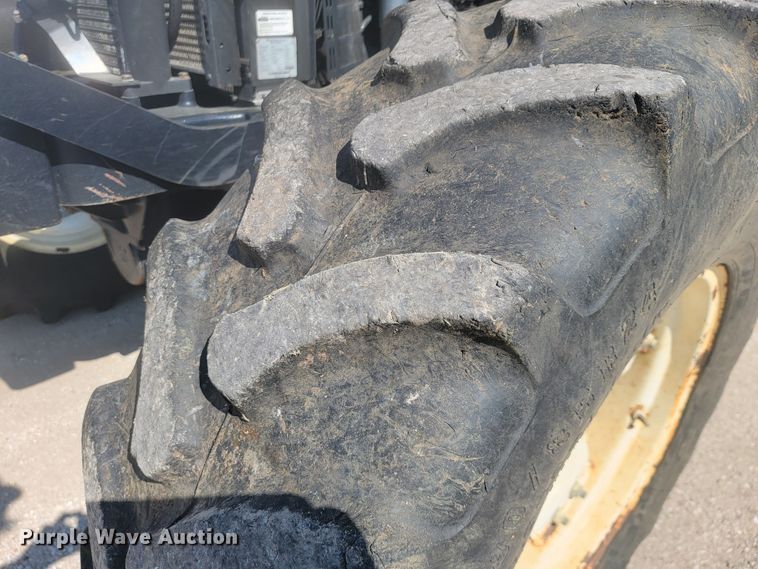 image for item JL9474 2014 New Holland TS6.120  MFWD tractor