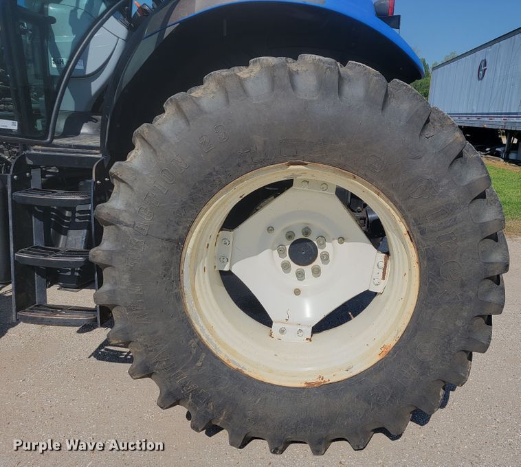 image for item JL9474 2014 New Holland TS6.120  MFWD tractor