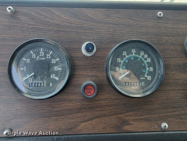 image for item JL9612 1990 Grumman  ladder fire truck