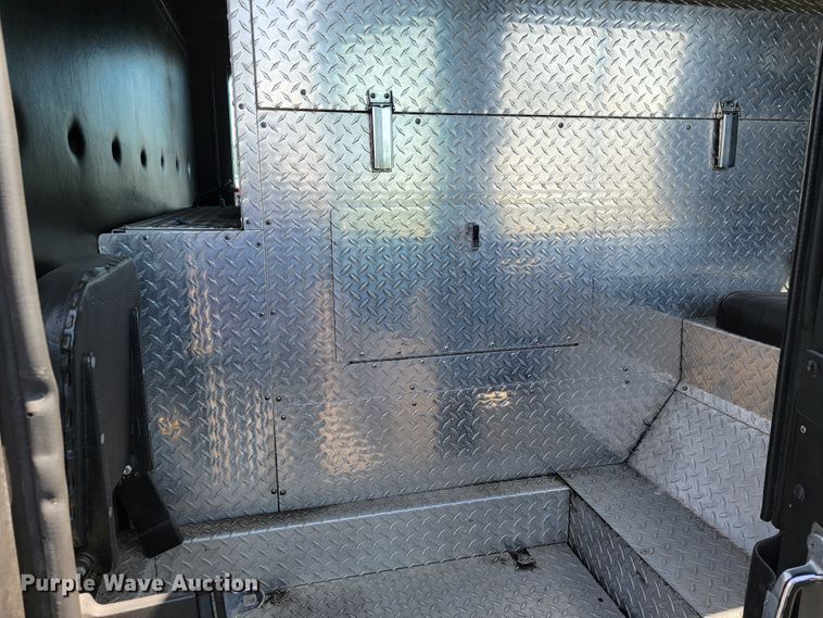 image for item JL9612 1990 Grumman  ladder fire truck