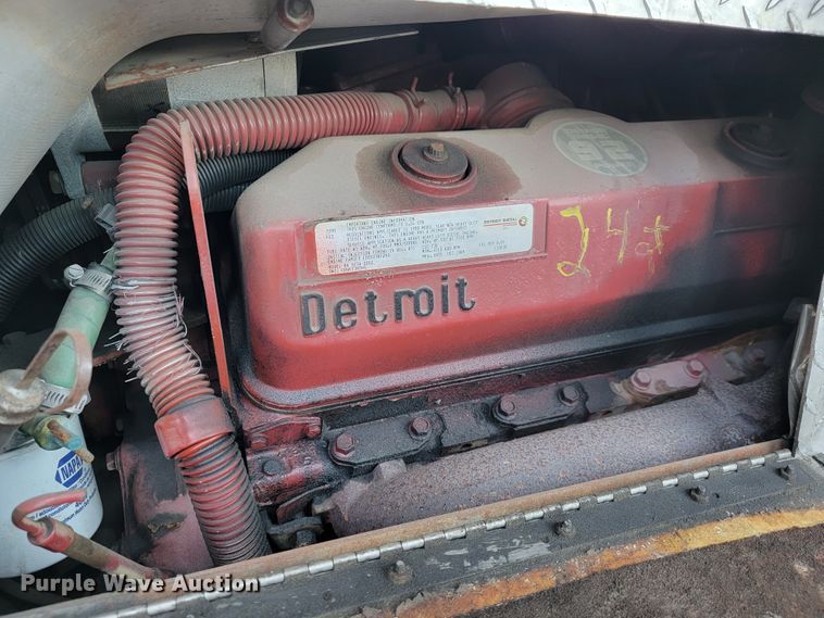 image for item JL9612 1990 Grumman  ladder fire truck