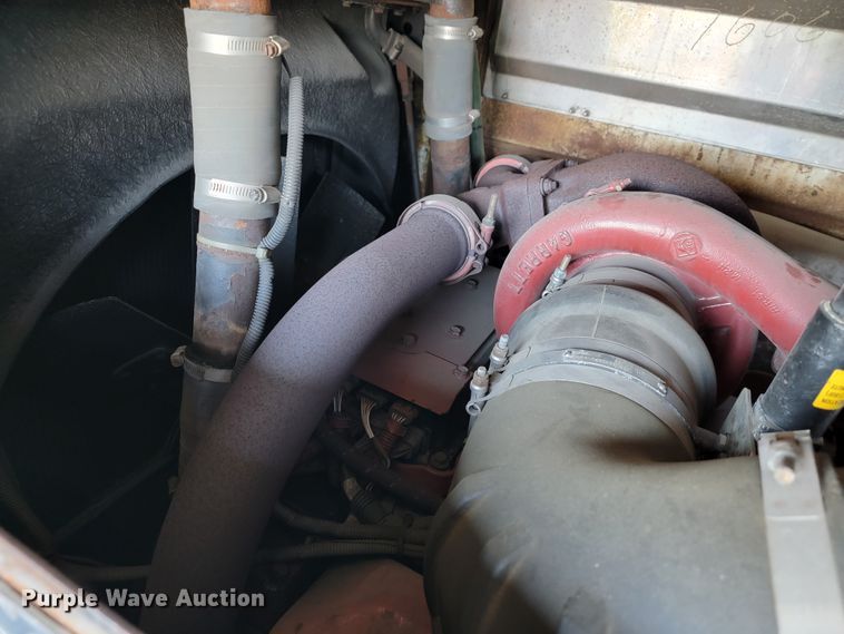 image for item JL9612 1990 Grumman  ladder fire truck