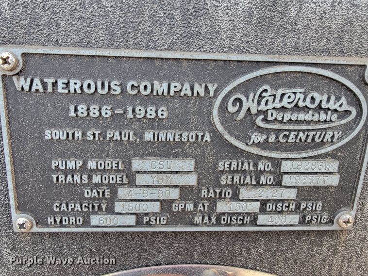 image for item JL9612 1990 Grumman  ladder fire truck