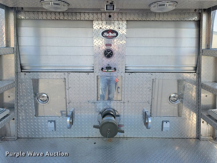 image for item JL9612 1990 Grumman  ladder fire truck