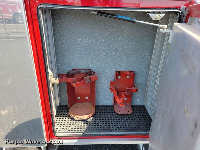 image for item JL9612 1990 Grumman  ladder fire truck