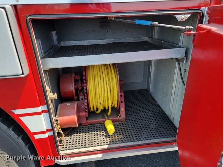 image for item JL9612 1990 Grumman  ladder fire truck