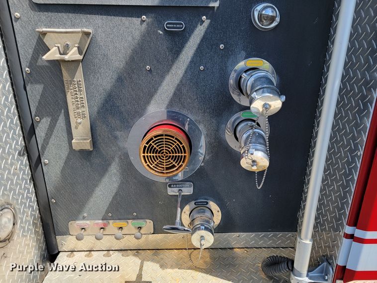 image for item JL9612 1990 Grumman  ladder fire truck