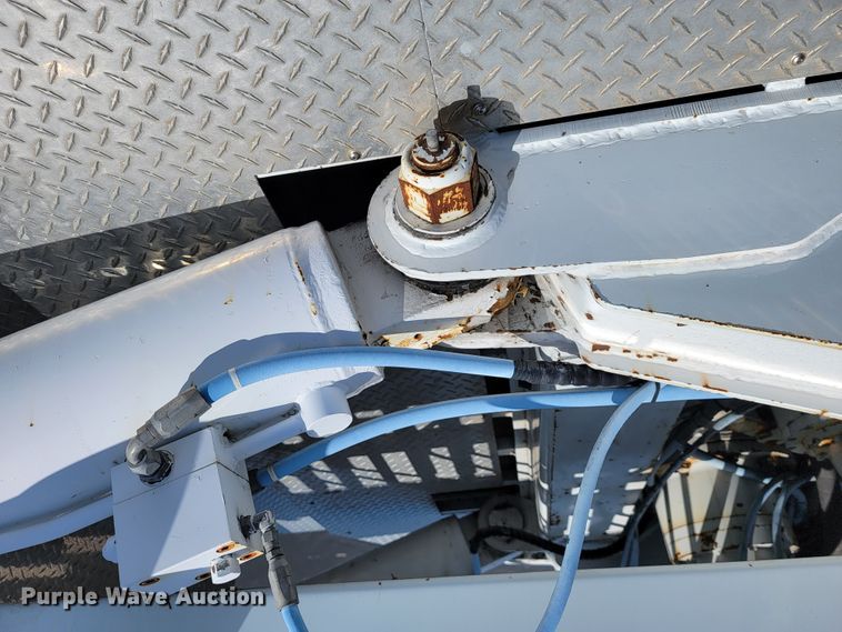 image for item JL9612 1990 Grumman  ladder fire truck