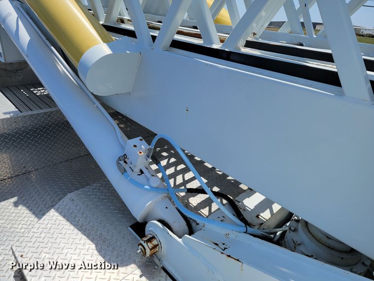 image for item JL9612 1990 Grumman  ladder fire truck