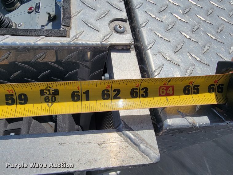 image for item JL9612 1990 Grumman  ladder fire truck