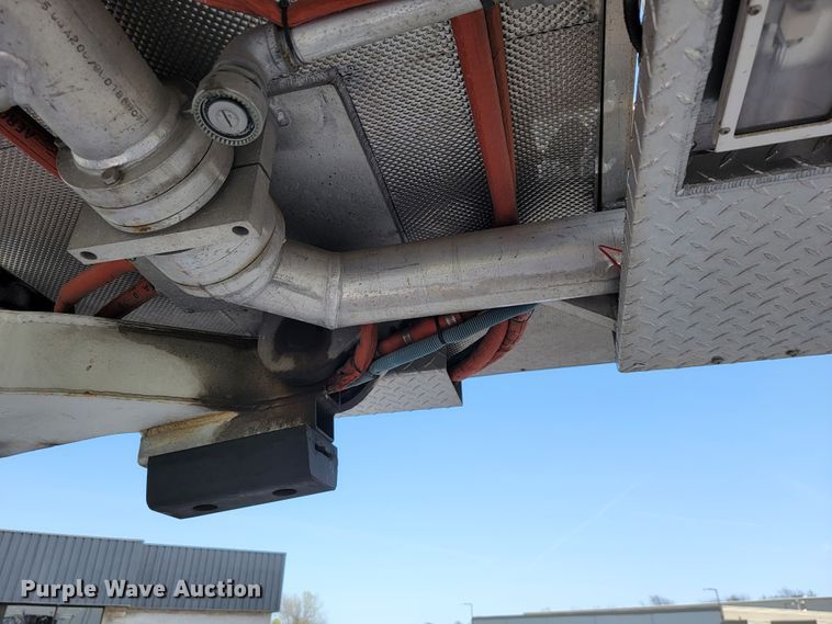 image for item JL9612 1990 Grumman  ladder fire truck