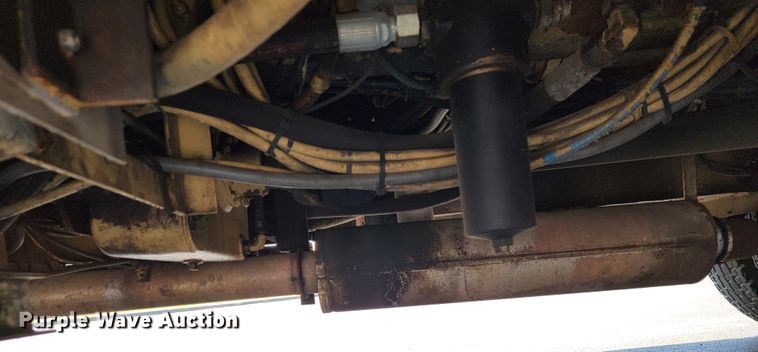 image for item JL9612 1990 Grumman  ladder fire truck