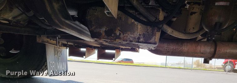 image for item JL9612 1990 Grumman  ladder fire truck