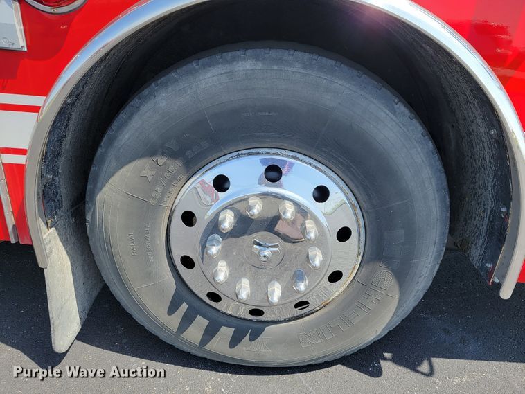 image for item JL9612 1990 Grumman  ladder fire truck