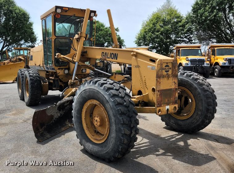image for item JM9052 1995 Galion 850  motor grader