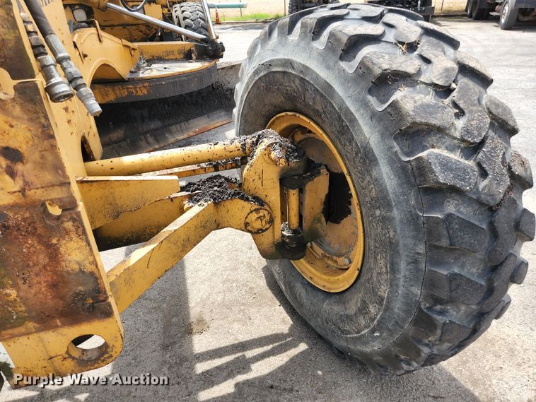 image for item JM9052 1995 Galion 850  motor grader