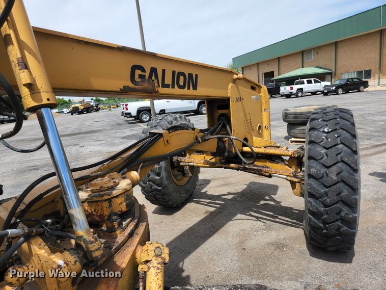image for item JM9052 1995 Galion 850  motor grader
