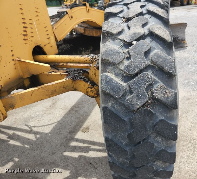 image for item JM9052 1995 Galion 850  motor grader