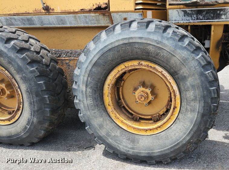 image for item JM9052 1995 Galion 850  motor grader