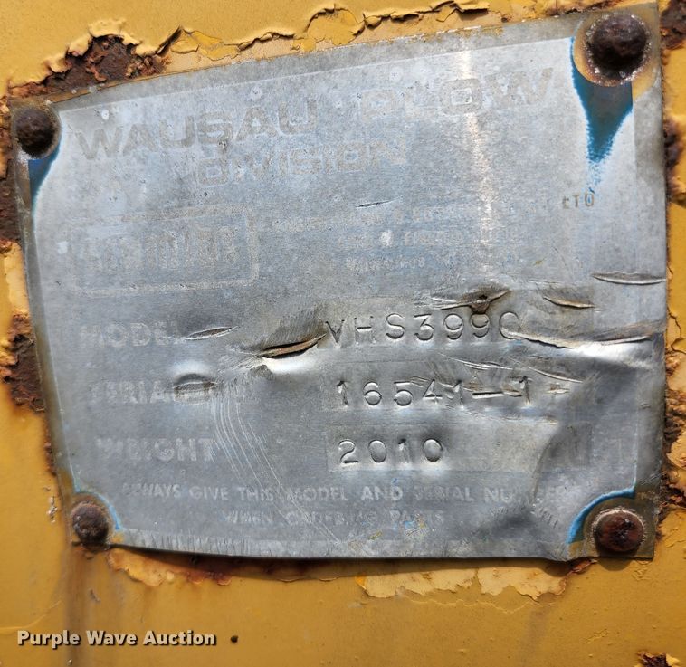 image for item JM9053 1989 John Deere 670B  motor grader