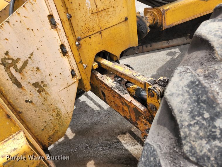 image for item JM9053 1989 John Deere 670B  motor grader