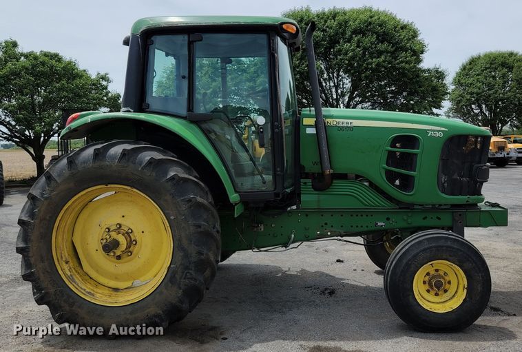 image for item JM9054 John Deere 7130  tractor