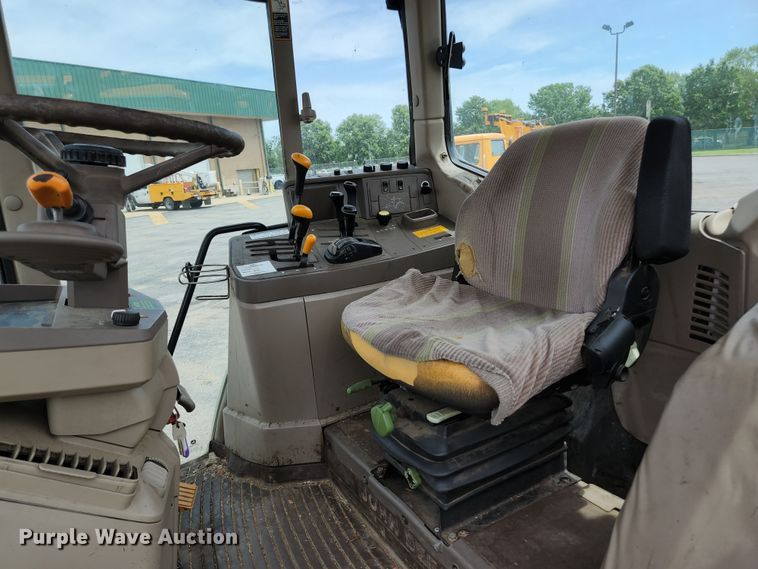 image for item JM9054 John Deere 7130  tractor