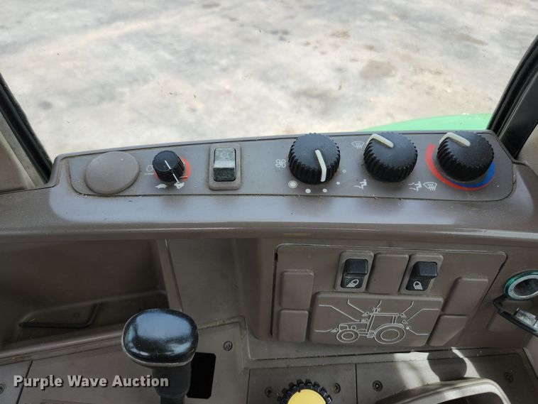 image for item JM9054 John Deere 7130  tractor