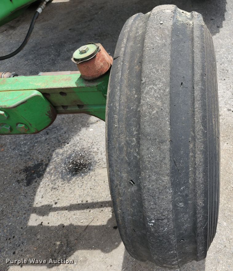 image for item JM9054 John Deere 7130  tractor