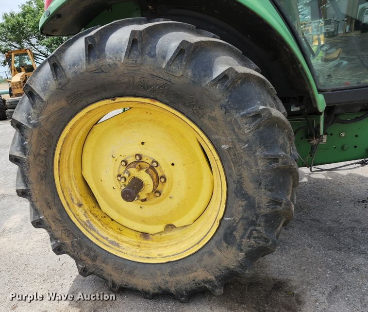 image for item JM9054 John Deere 7130  tractor