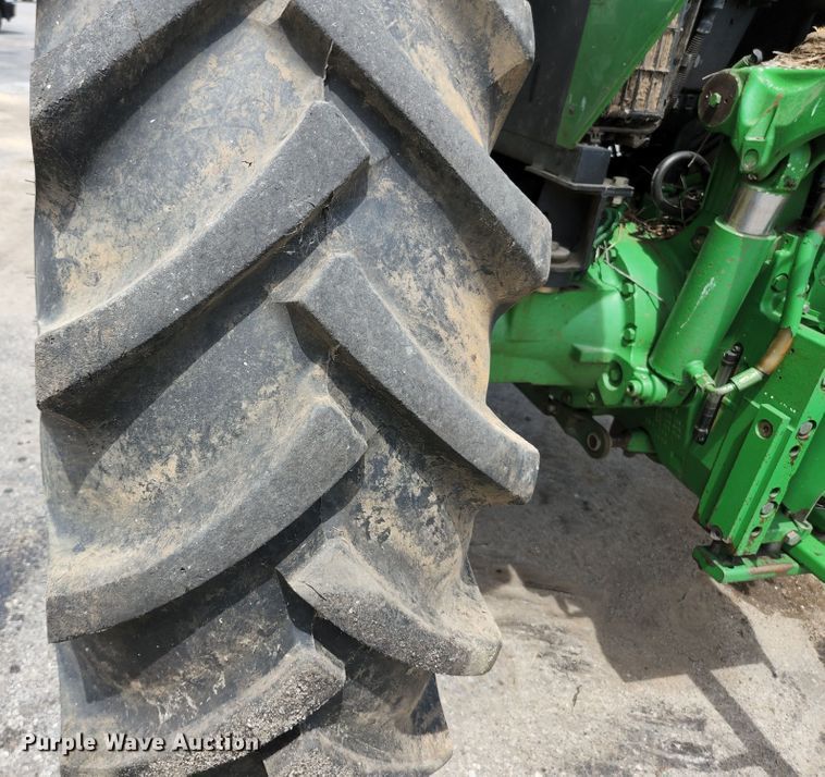 image for item JM9054 John Deere 7130  tractor