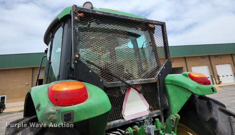 image for item JM9056 John Deere 6615  tractor