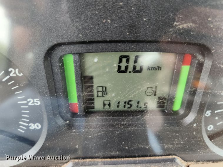 image for item JM9056 John Deere 6615  tractor