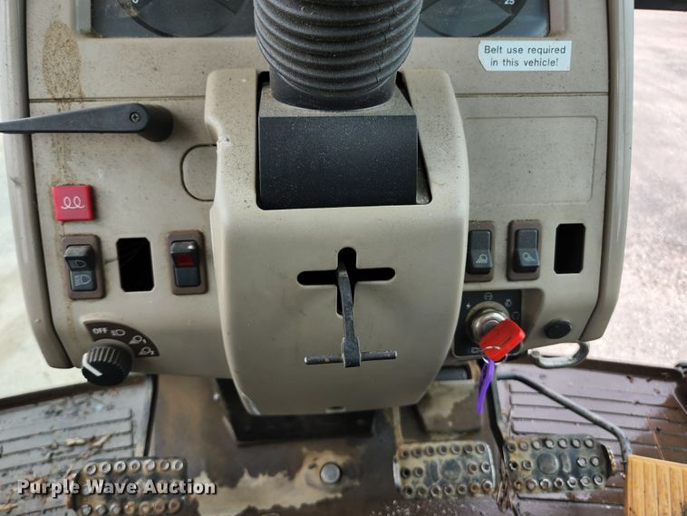 image for item JM9056 John Deere 6615  tractor