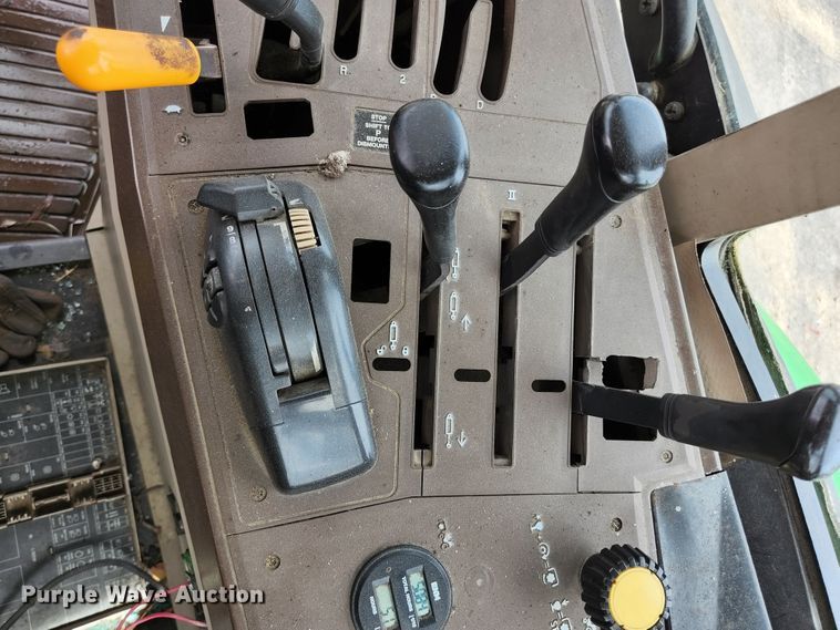 image for item JM9056 John Deere 6615  tractor