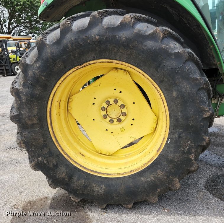 image for item JM9056 John Deere 6615  tractor