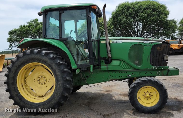 image for item JM9057 John Deere 6615  tractor