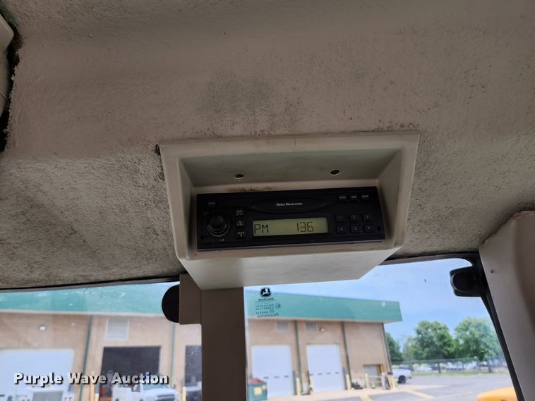 image for item JM9057 John Deere 6615  tractor