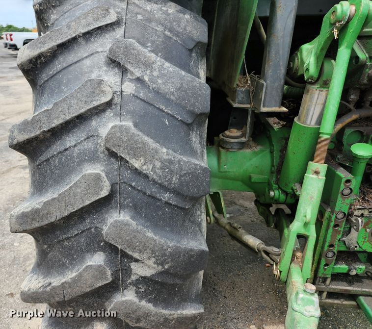 image for item JM9057 John Deere 6615  tractor