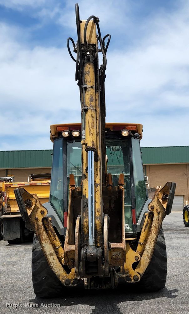 image for item JM9059 2006 John Deere 310SG  backhoe