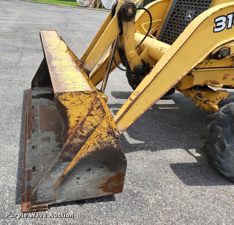 image for item JM9059 2006 John Deere 310SG  backhoe