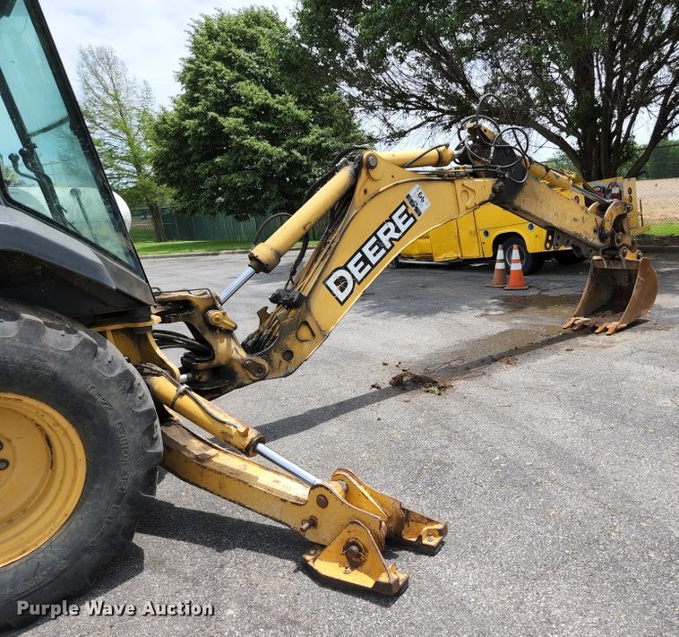 image for item JM9059 2006 John Deere 310SG  backhoe